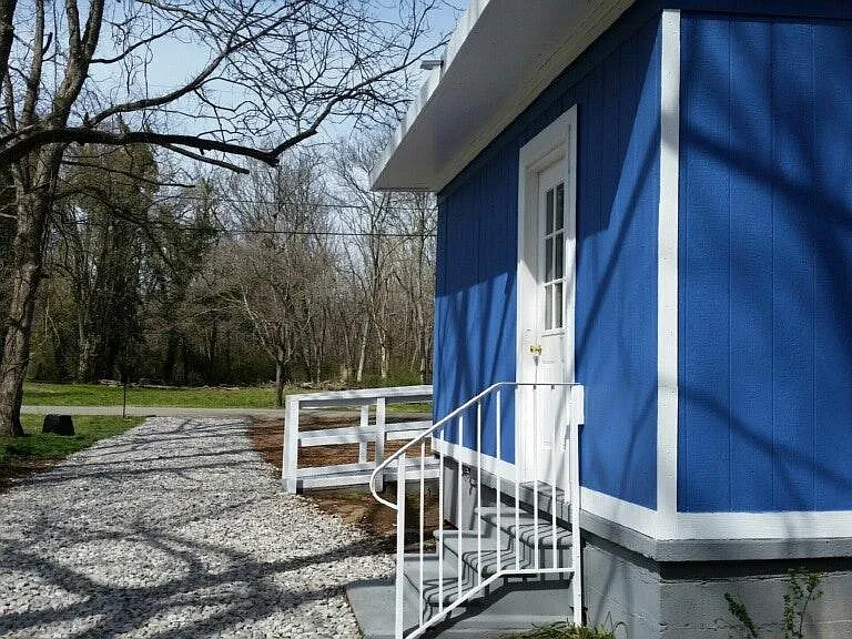213 Blanton St — Photo 3