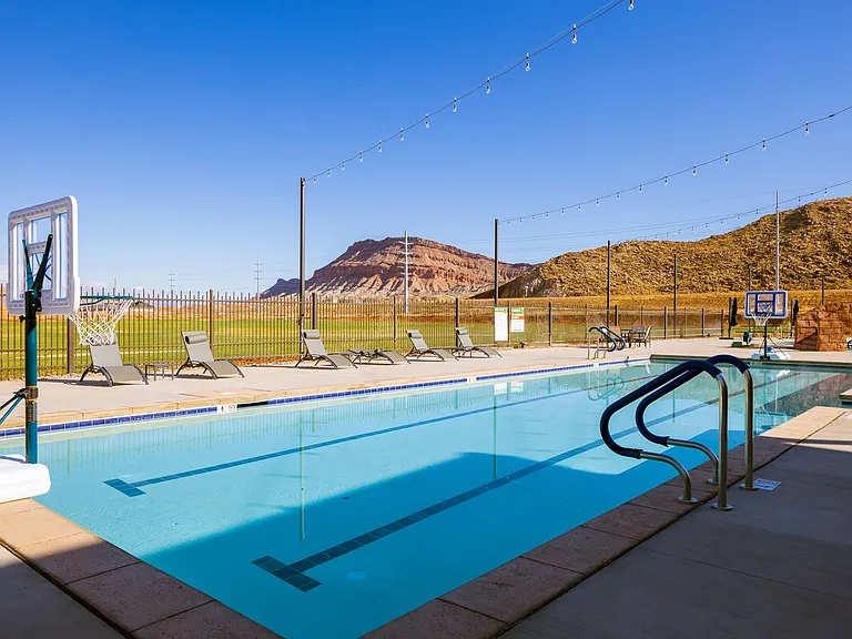 HOA Pool