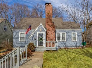 2412 W 48th Ter, Westwood, KS 66205
