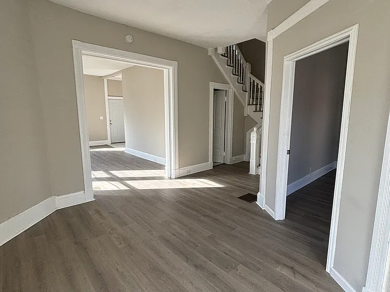Entry room