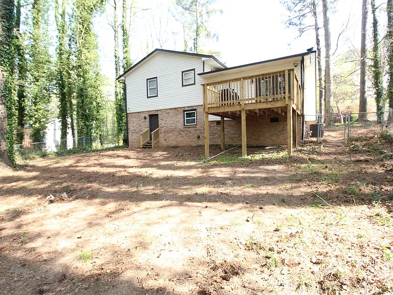 3367 Oak Dr — Photo 35