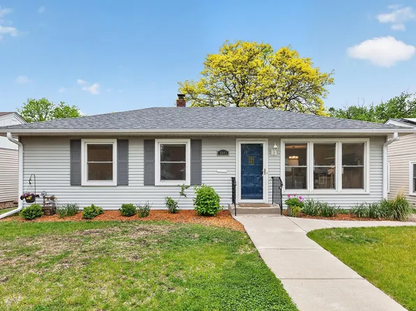 2043 Ramlow Pl, Saint Paul, MN 55116