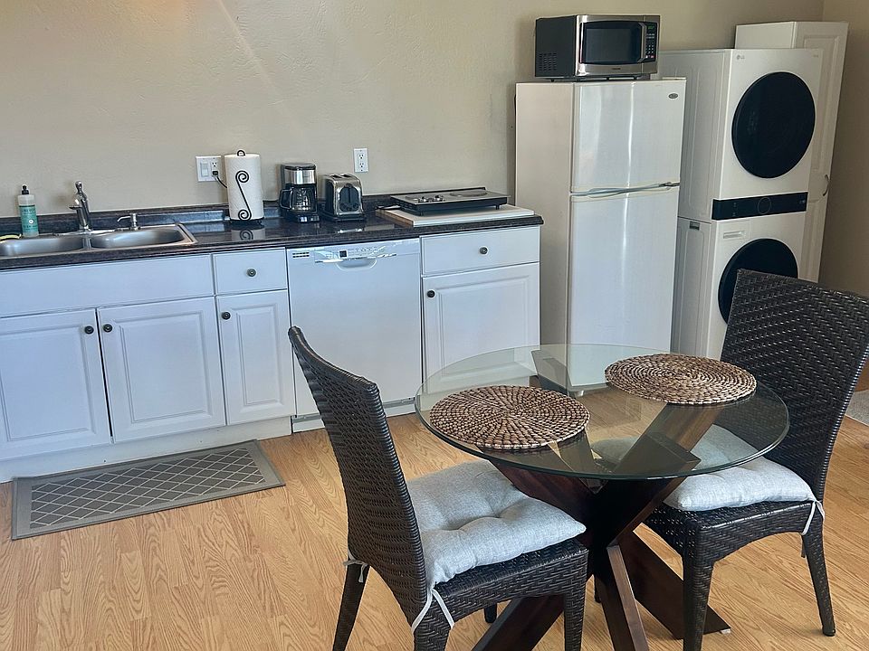 Fully equipped kitchenette with dishwasher and washer and dryer.