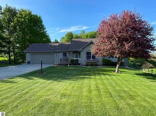 749 Cherry Ridge Dr, Traverse City, MI 49696
