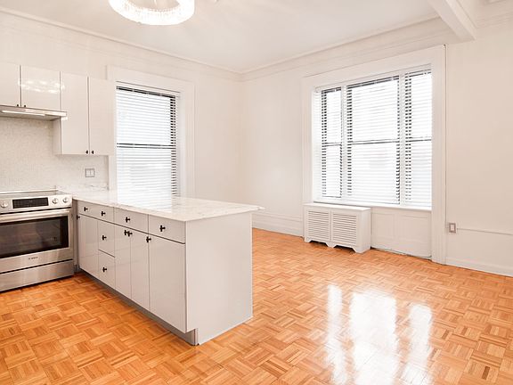 4th image of 853 7th Ave APT 2F