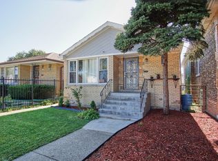 2305 W 72nd St, Chicago, IL 60636