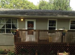 715 W South 9th St, Shelbyville, IL