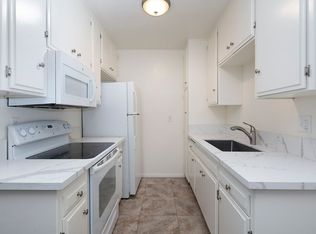 Open House: 11/23 10am-12pm ~ 1br At A Great Price ~ Just A Block From The Beach!, Imperial Beach, CA 91932