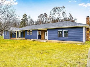 1034 N Huntington St, Syracuse, IN 46567