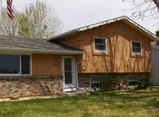 1235 Fagin Dr, Colorado Springs, CO 80915