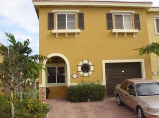 22007 SW 88th Path, Cutler Bay, FL 33190