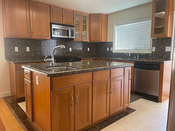 5th image of 3615 E Temple Way