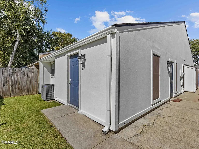 103 Wadsworth Dr #A — Photo 22