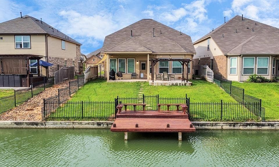 1st image of 24834 Puccini Pl