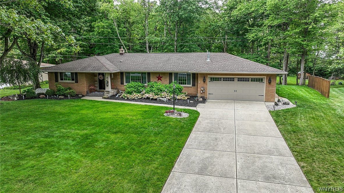 14 Kings Ct, Orchard Park, NY 14127 Zillow