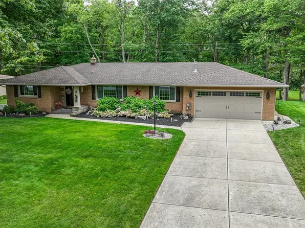 14 Kings Ct, Orchard Park, NY 14127