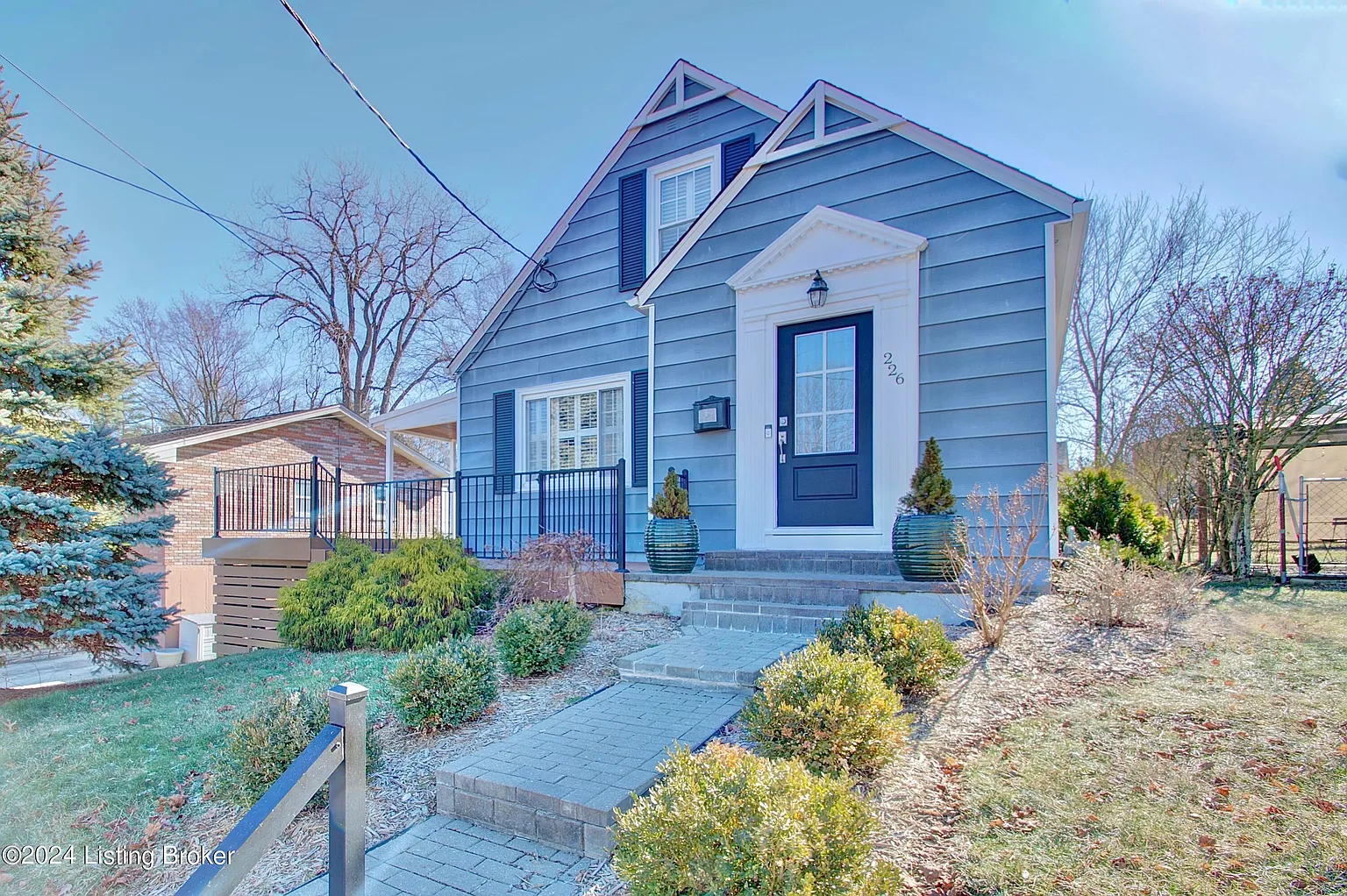 226 Rossford Ave photo 1