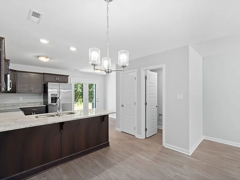2299 Raleigh Ct #B — Photo 11