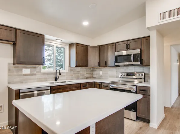 9054 E 25th St, Tucson, AZ 85710