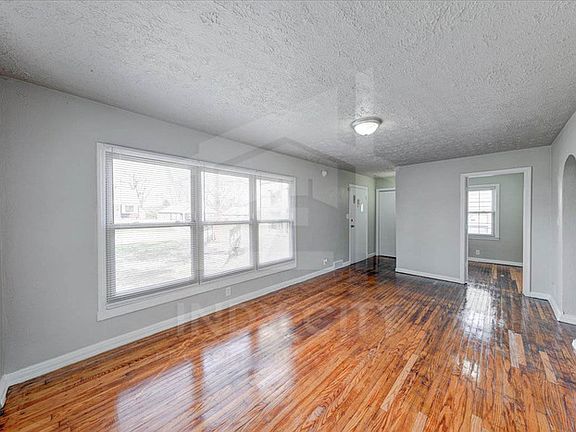 5th image of 3535 N Oxford St