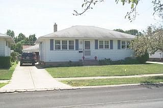 2nd image of 14362 Lisa Dr