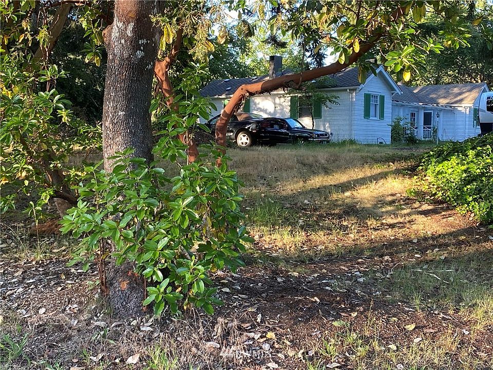 1st image of 8507 Wildwood Ave SW