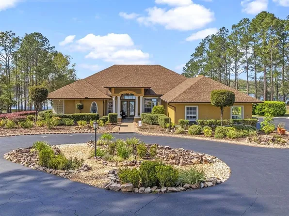 22527 Lake Seneca Rd, Eustis, FL 32736