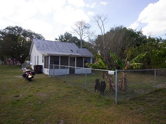 3rd image of 1523 Florida Ave