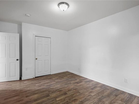 4th image of 138 Earle St Floor 1