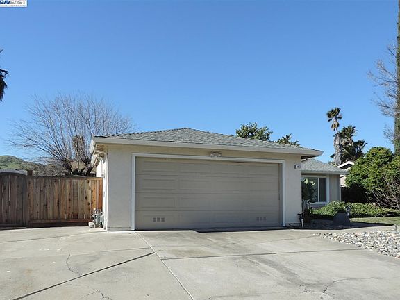 With Extra driveway parking