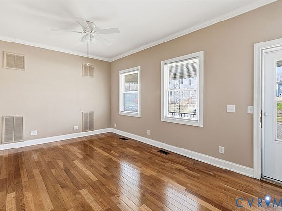 3rd image of 2852 Lawson St