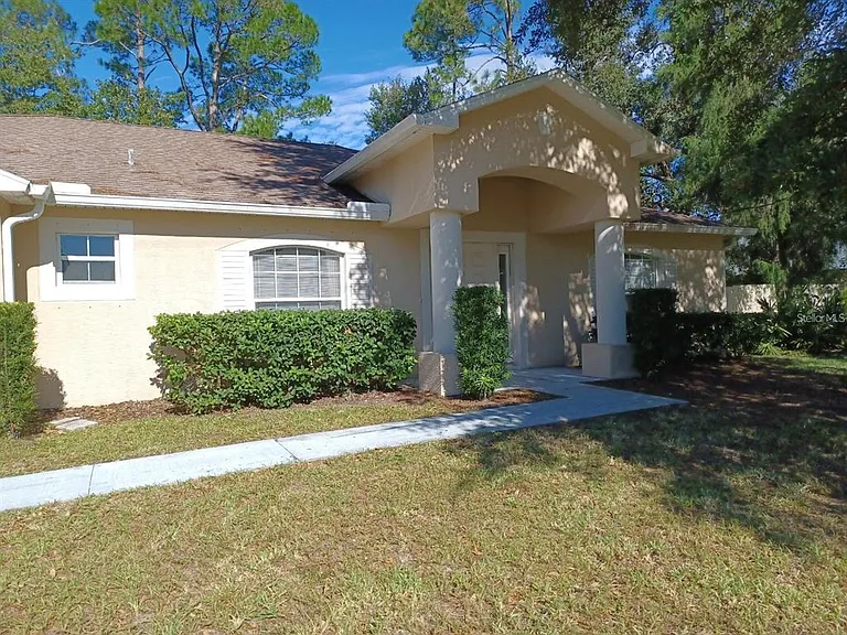63 Bannbury Ln — Photo 1