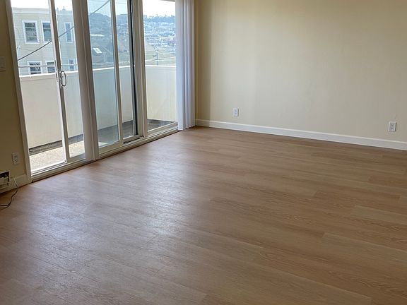 2nd image of 271 6th Ave APT 11
