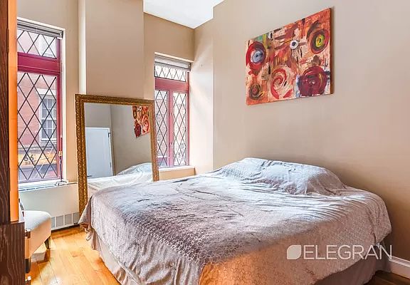 5th image of 21 S William St APT 2E