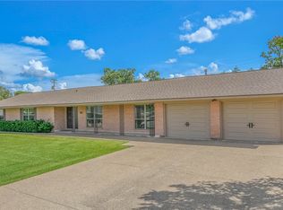 2308 Morningside Dr, Bryan, TX 77802