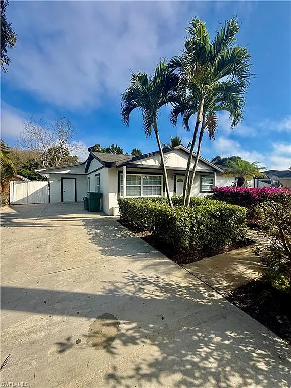 4 bed, 2.0 bath, 1635 sqft, $3,500 — Photo 3