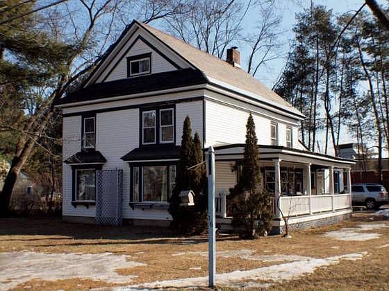 1st image of 16 Foster Ave