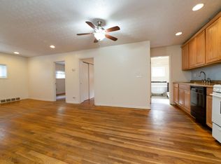 2598 W 10th St, Cleveland, OH