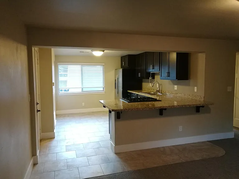 936 S Lincoln St — Photo 7