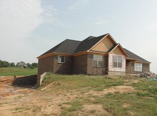 32 Silver Fox Dr, Monticello, KY 42633