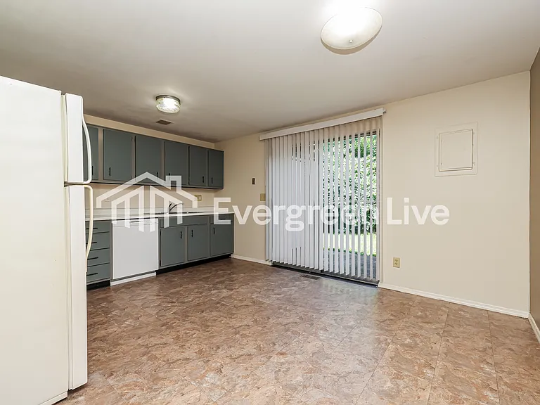 7546 Mount Whitney St — Photo 6