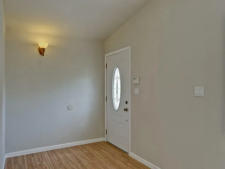 18701 Newsom Ave — Photo 4