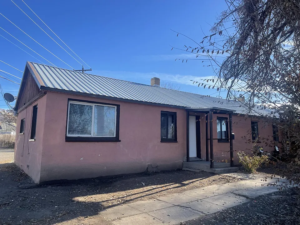 234 Eaton Ave