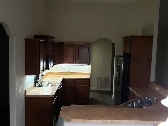 3rd image of 7765 W Price Blvd