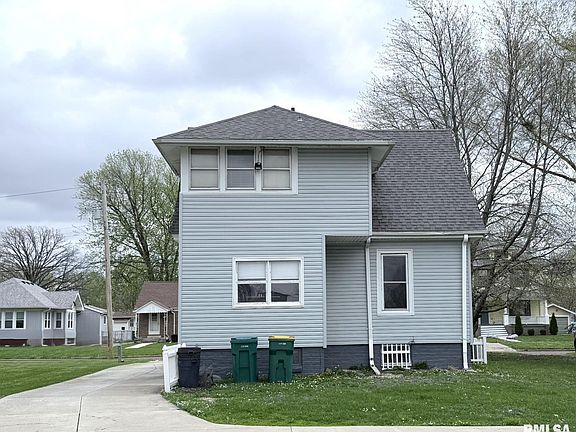 5th image of 782 Monroe St