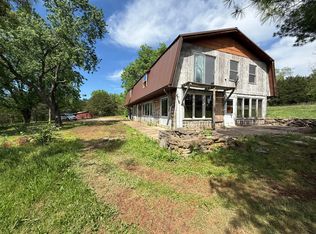21611 Farm Road 2090, Aurora, MO 65605