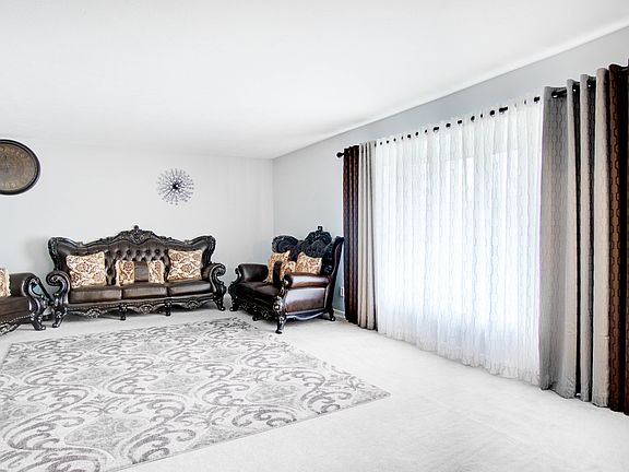 2nd image of 7398 Bartholomew Dr