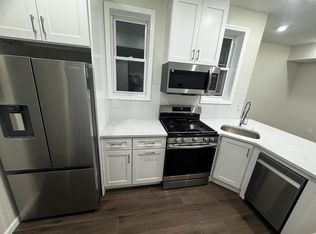 8 Roosevelt Ave APT 1, Jersey City, NJ 07304