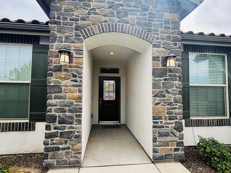 9223 Oak Garden Ln — Photo 19