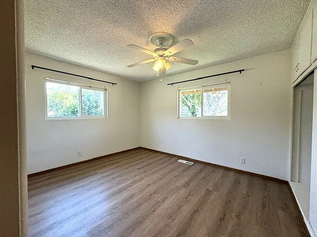 211 Green Oaks Dr — Photo 25